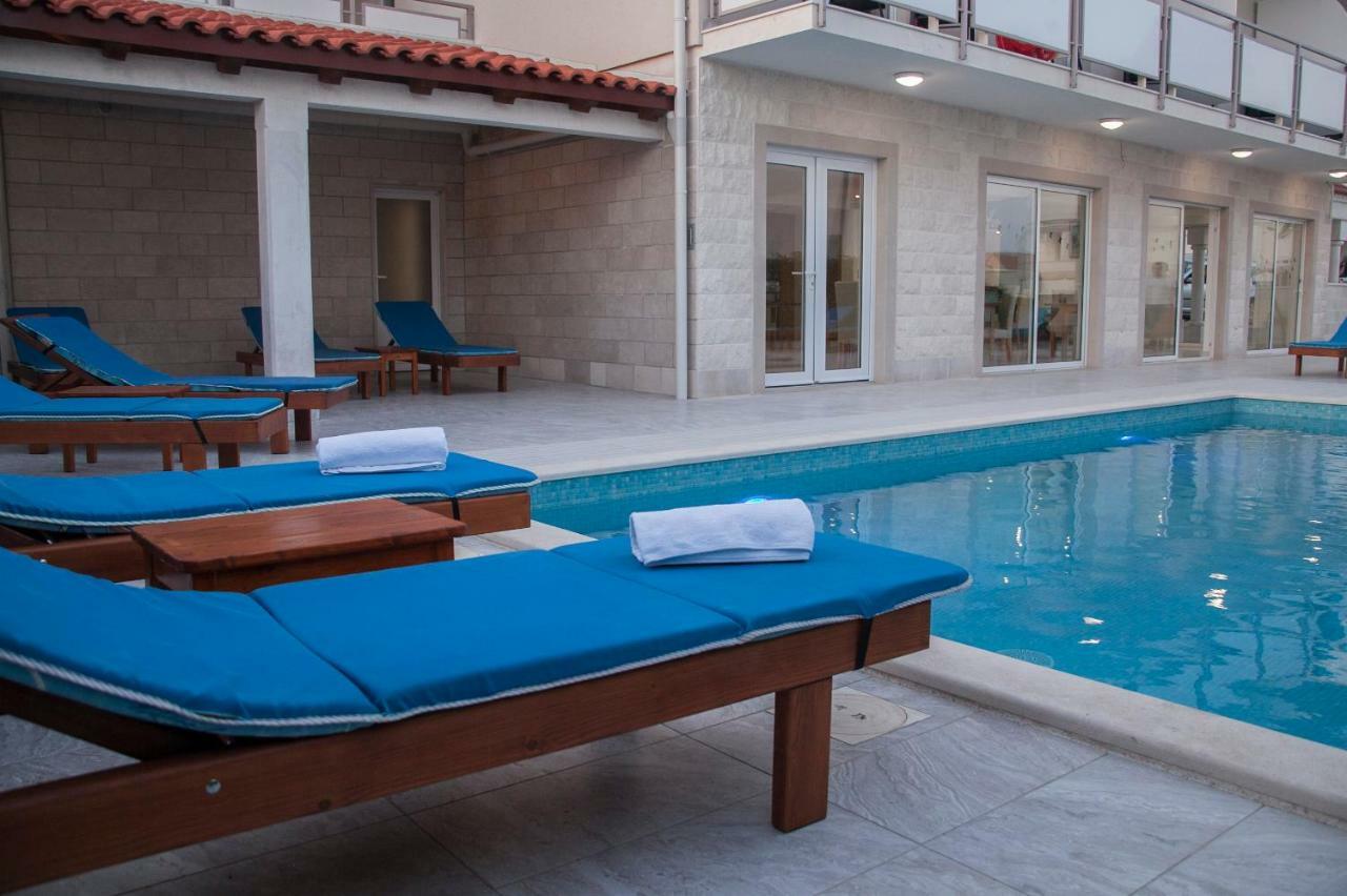 Villa Amorena - Adults Only Bol Exterior foto